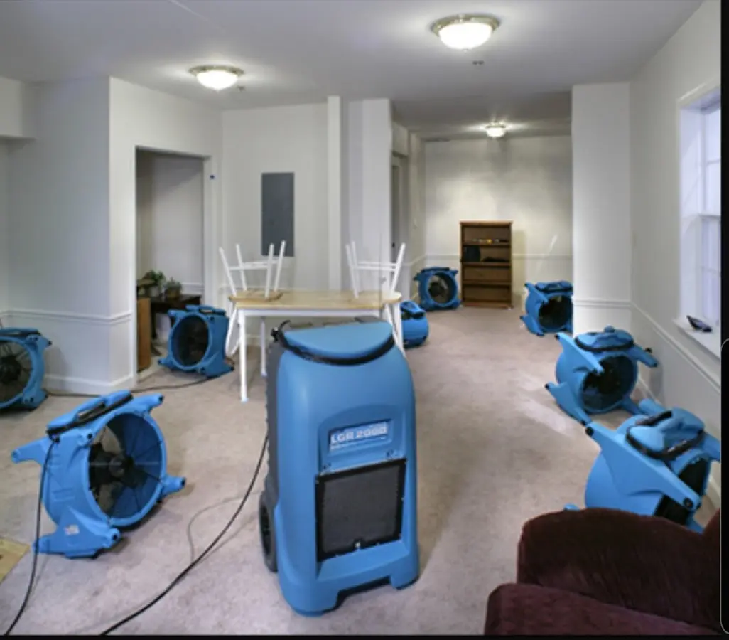 Air movers and dehumidifier setup for Water Extraction & Removal in Pulaski